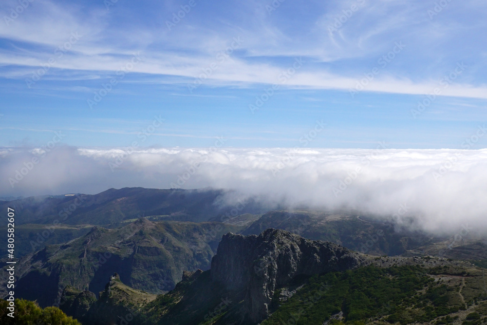 Weitblick über die westlichen Berge Madeiras