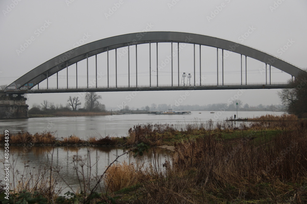 Obraz premium bridge over the river