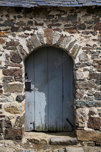 vieille porte de style médiéval