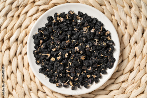 Traditional Chinese black herbs dried wolfberry