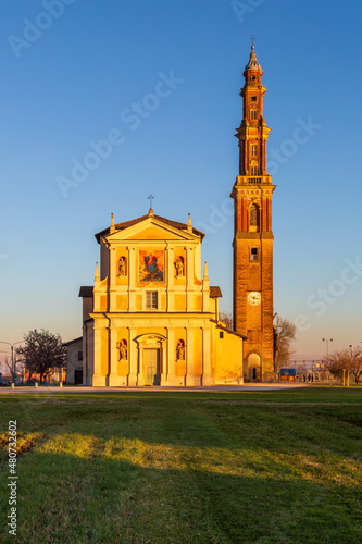 Sesso: Sunset view with church.