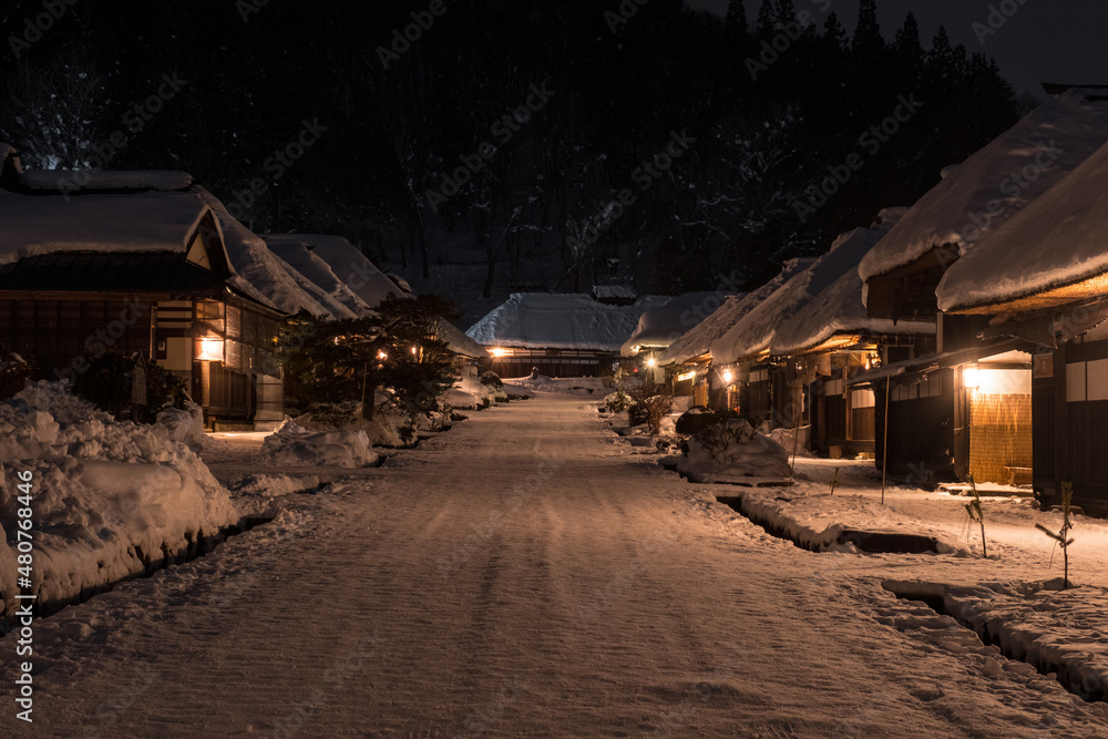 雪景色の大内宿 夜景