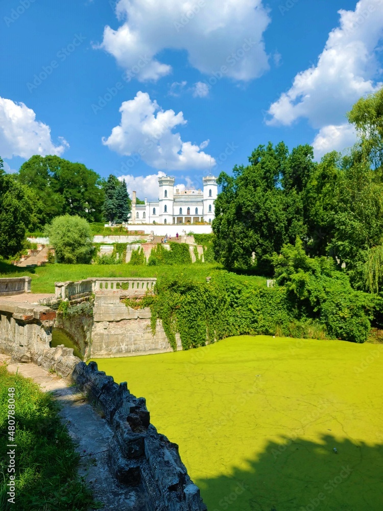 Obraz premium palace in the park