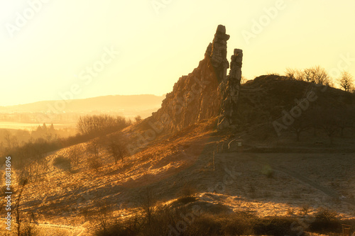 Teufelsmauer Weddersleben bei Sonnenaufgang.