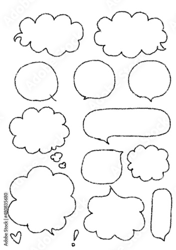 Hand-drawn simple speech balloon set.
