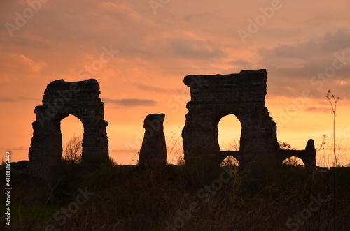 Photos taken at sunset while on a stroll through the beautiful Aqueducts Park in Fototapete