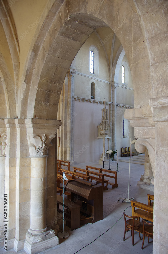Manoppello - Abruzzo - Abbey of Santa Maria d'Arabona - The internal part of the church
