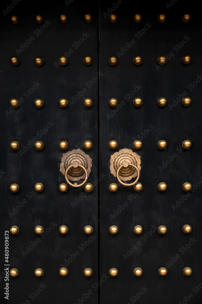 Golden door ring of Chinese classical architecture Golden door ring of Chinese classical architecture