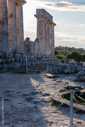 Ruiny starożytnej greckiej świątyni poświęconej bogini Afai, Grecja, Aegina
