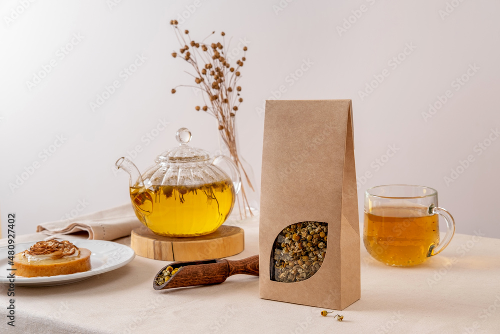 Organic tea branding and packaging mockup. Blank tea packaging mockup ...