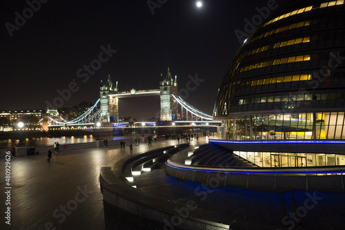 city bridge at night (ID: 480929626)