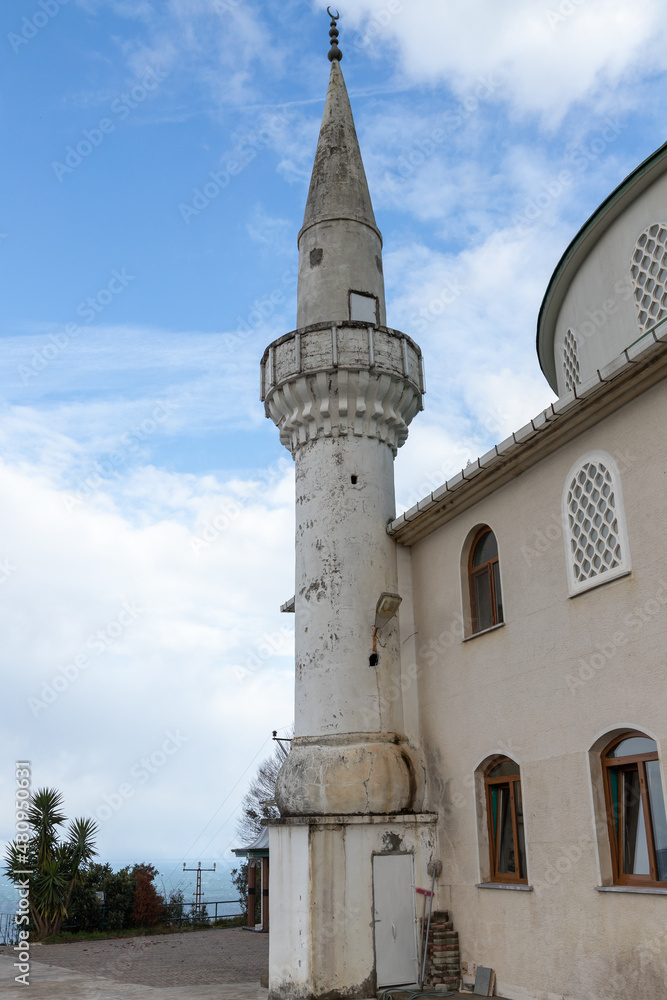 Soguksu Mahallesi Orta Camii. Mosque exterior