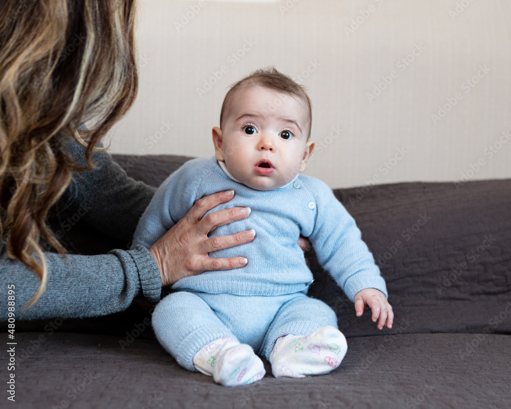 bebè, bambino, adolescente, letto, bambina, adv, neonato, infante, Advertising, 2022, sorridente, sorriso, infanzia, mesi, felicità, abitazione, faccia, divertimento, divano, piccolo, carina, piccolo, bebè, bambino, adolescente, letto, bambina, adv, neonato, infante, Advertising, 2022, sorridente, sorriso, infanzia, mesi, felicità, abitazione, faccia, divertimento, divano, piccolo, carina, piccolo,