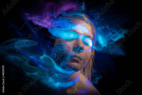  lightpainting portrait, new art direction, long exposure photo without photoshop, light drawing at long exposure