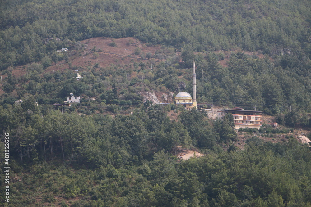Moschee in den Bergen