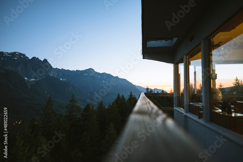 Night photo of Heybrook fire lookout in the Cascade Mountains