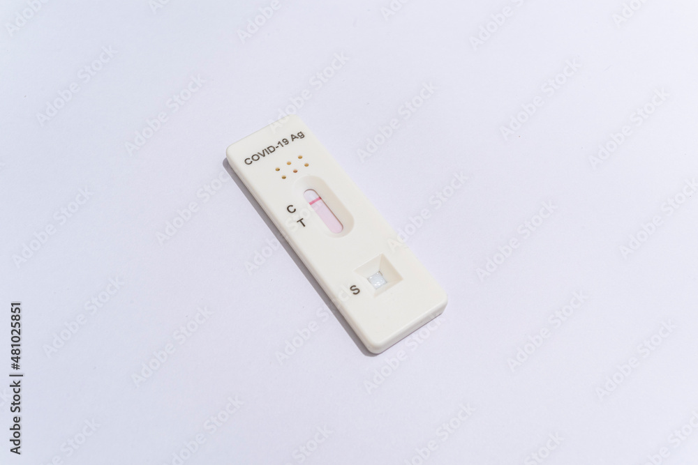 rapid antigen diagnostic test device indicates a negative test result rapid antigen diagnostic test device indicates a negative test result