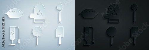 Set Frying pan, Pizza knife, Blender, Spatula, Oven glove and Homemade pie icon. Vector