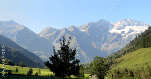 Morning misty scenery of Austrian Alps © Arc