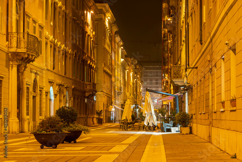 Fototapeta Naklejka Na Ścianę i Meble -  night street in Trieste