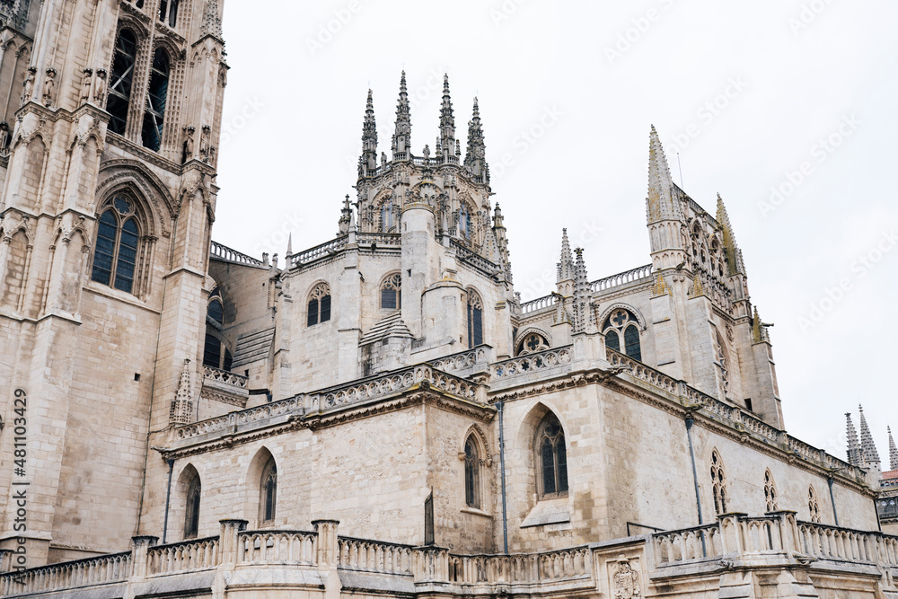 photo of the cathedral of Burgos a cloudy day