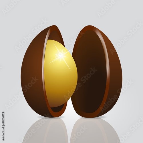 Une surprise en or à l’intérieur d’un oeuf au chocolat. Illustration 3D sur un fond gris pour Pâques.
