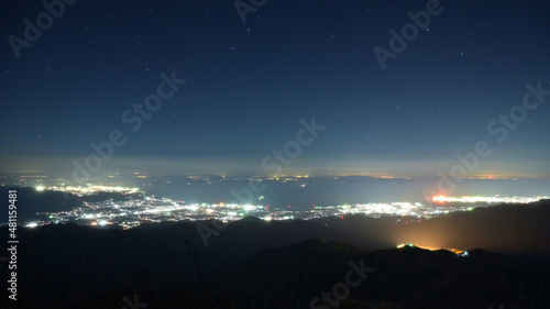 日本百名山の一つで西日本最高峰の百名山石鎚山、冬景色