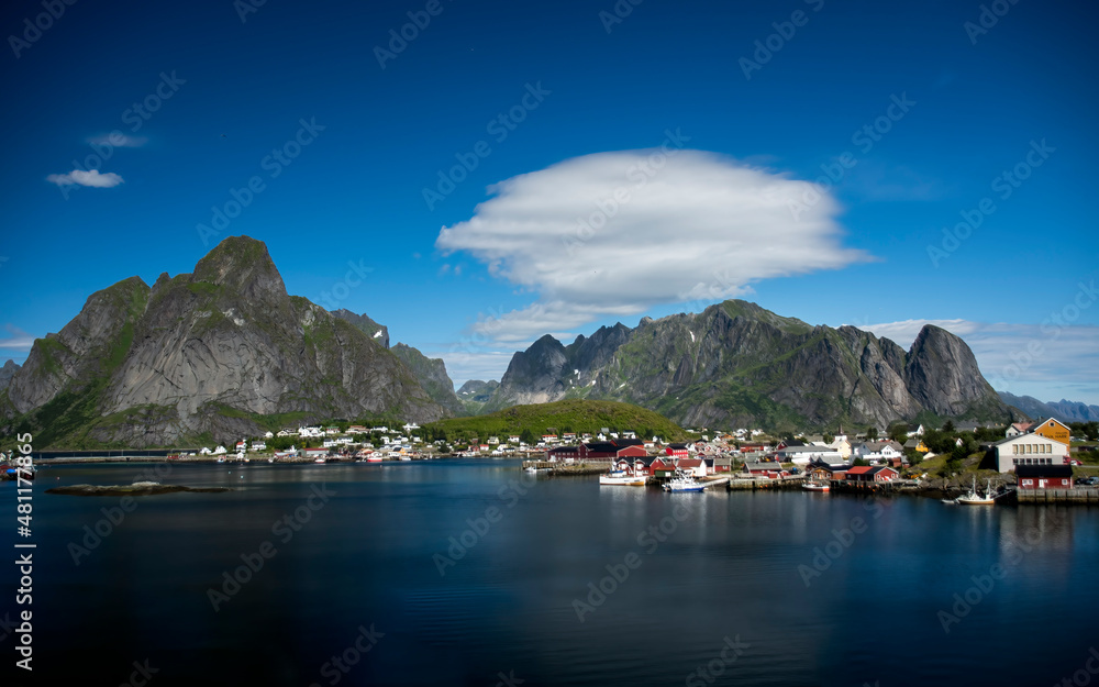 Obraz premium Norwegian landscape in Lofoten Archipelago