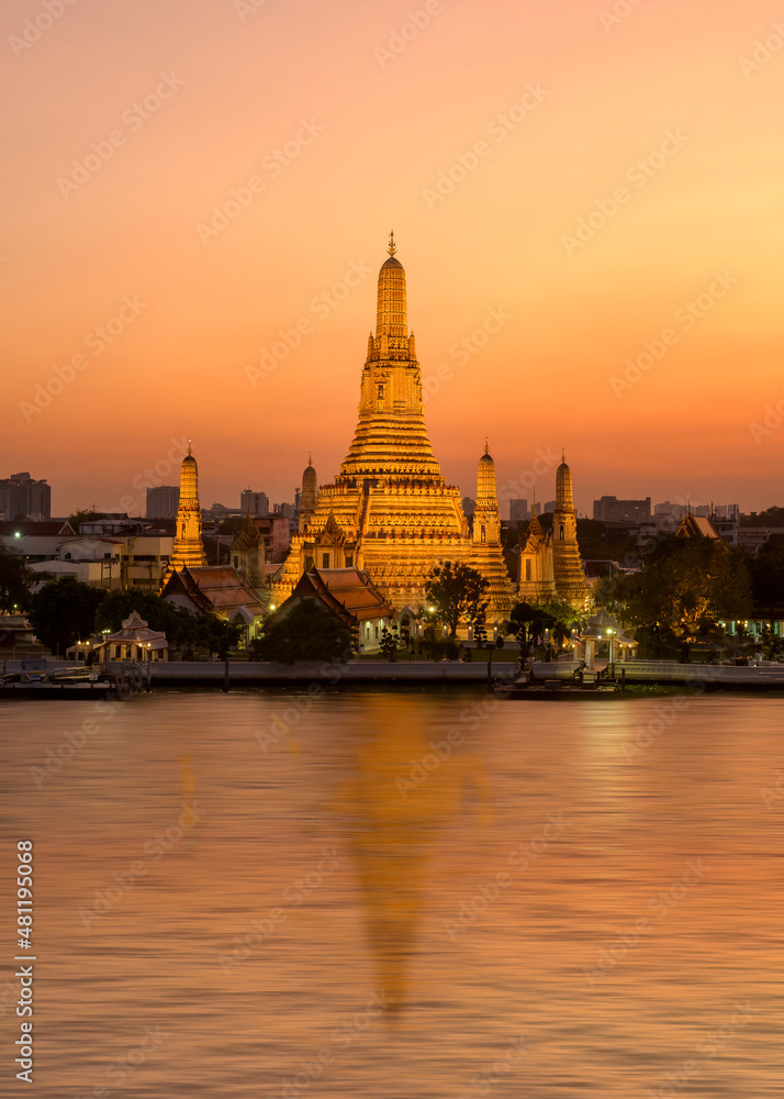 Beautiful view of Wat Arun Temple at sunset in Bangkok, Thailand.