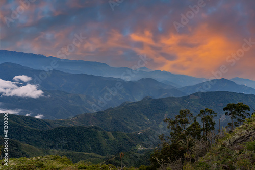 Sunrise over the mountains of the Sierra Nevada de Santa Marta on the way to Lost City © vaclav