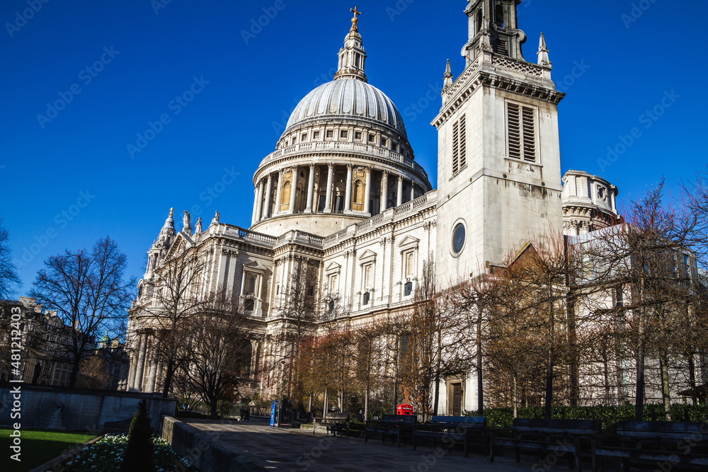 St. Paul's Cathedral, Anglican cathedral of the Bishop of London. Mother church of the Diocese of London, located at the Ludgate Hill in London, England, United Kingdom.
