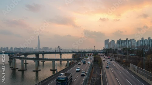 Wallpaper Mural Timelapse 4K Sunrise and beautiful view of Seoul Skyline and Traffic passing by.South Korea. Torontodigital.ca
