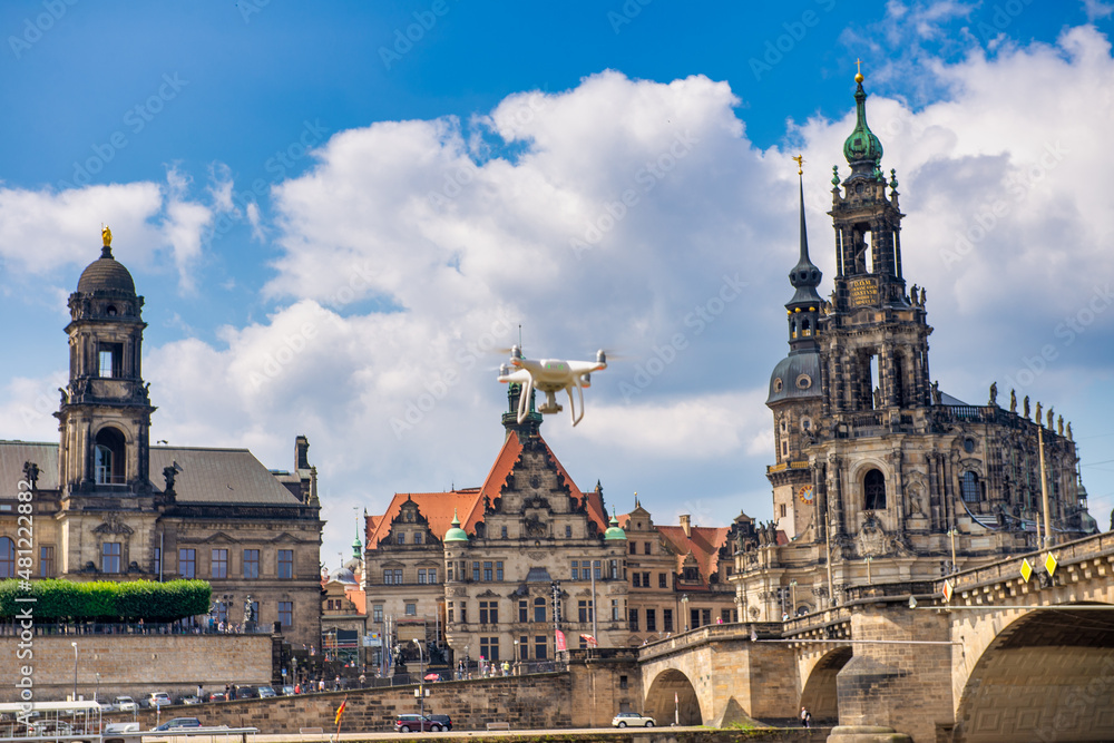 Fototapeta premium DRESDEN, GERMANY - JULY 16, 2016: Dresden city landmarks and Augustus Bridge on a beautiful summer day.