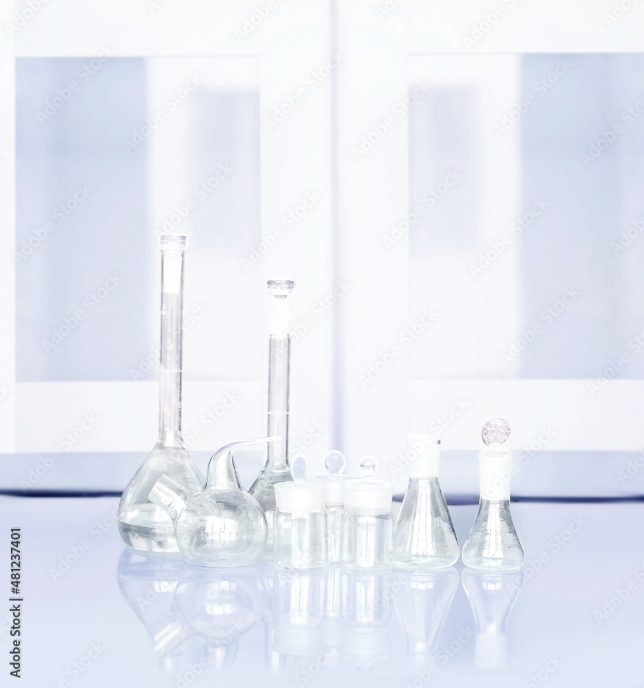 Glass Volumetric Flask ,Erlenmeyer flasks ,Laboratory Flasksare used