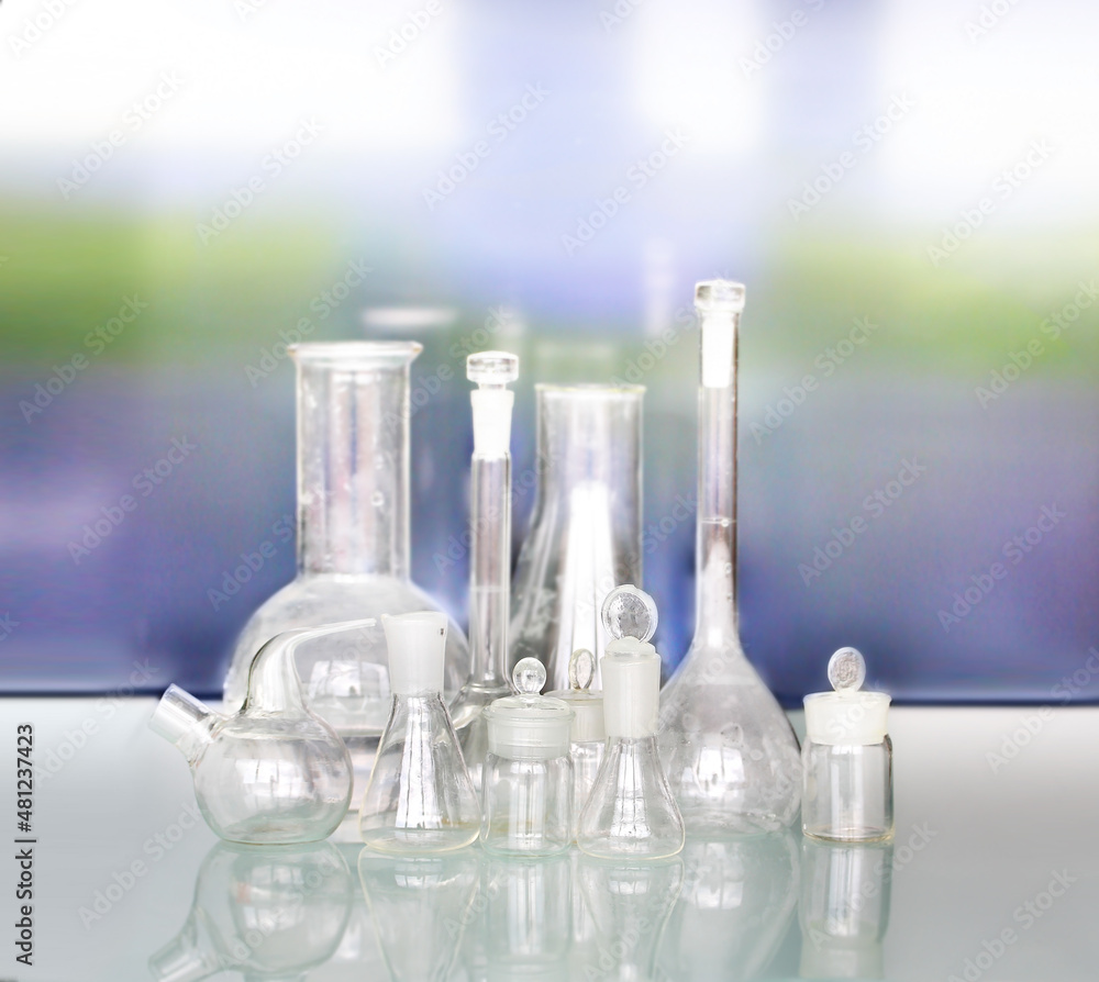 Glass Volumetric Flask ,Erlenmeyer flasks ,Laboratory Flasksare used
