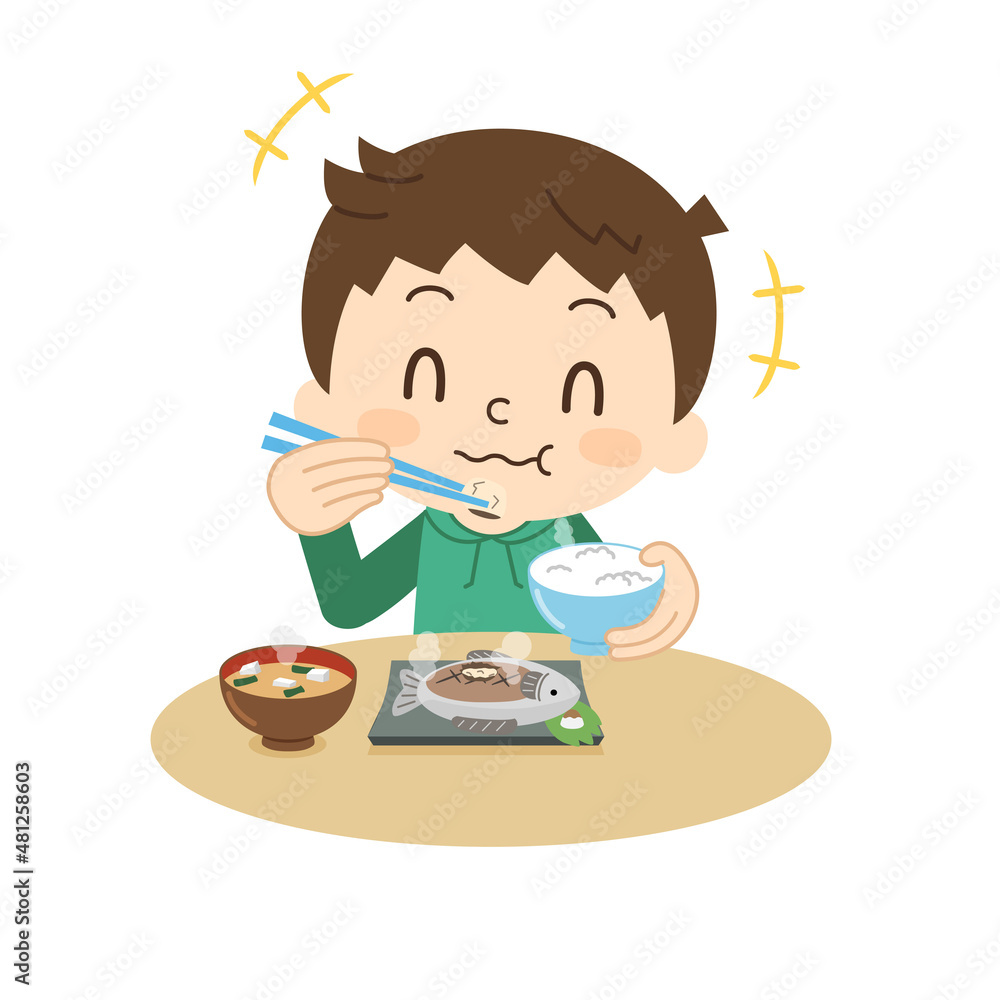 笑顔で食事をする男の子 焼き魚 笑顔で食事をする男の子 焼き魚