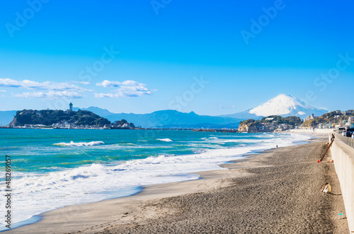 Obraz na płótnie 湘南海岸 江の島と富士山 w salonie