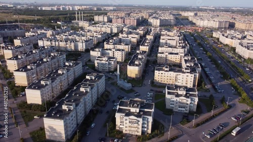 Wallpaper Mural Полет над домами Torontodigital.ca