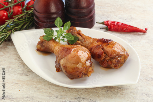 Roasted chicken legs with spicy sauce