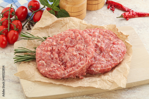 Raw pork cutlet for burger