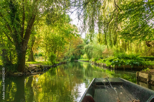 Navigation en barque à cornet dans les Hortillonnages - Amiens - Somme