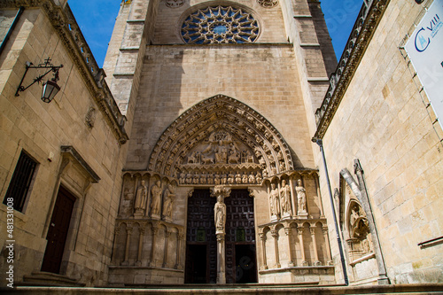 Fachada de iglesia Catedral de Burgos  Espa  a