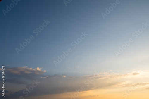 Foto Golden hour sky replacement