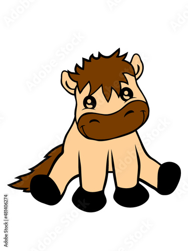 Sitzendes niedliches Pferd 