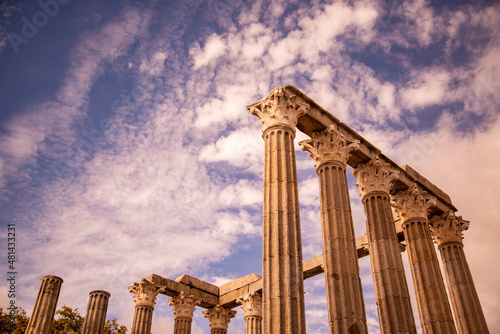 Cuadro en lienzo PORTUGAL ALENTEJO EVORA ROMAN TEMPLE