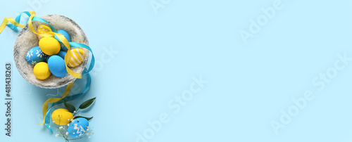 Basket with beautiful Easte...