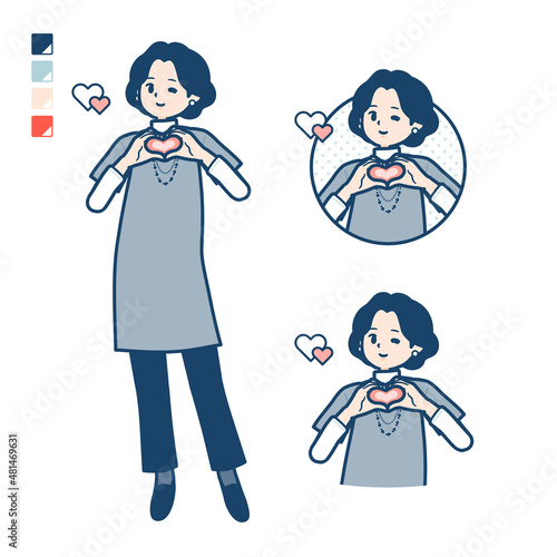 チュニック中年女性が手でハートマークを作っているイラスト
