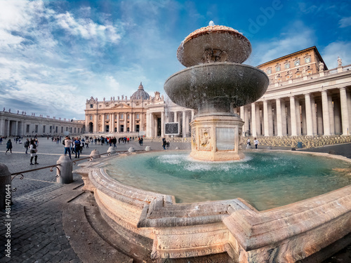 Maderno Fountain, Bernini´s Colonnade and Saint Peter´s Basilica on the Saint Peter´s Square in the city of Rome Fotobehang