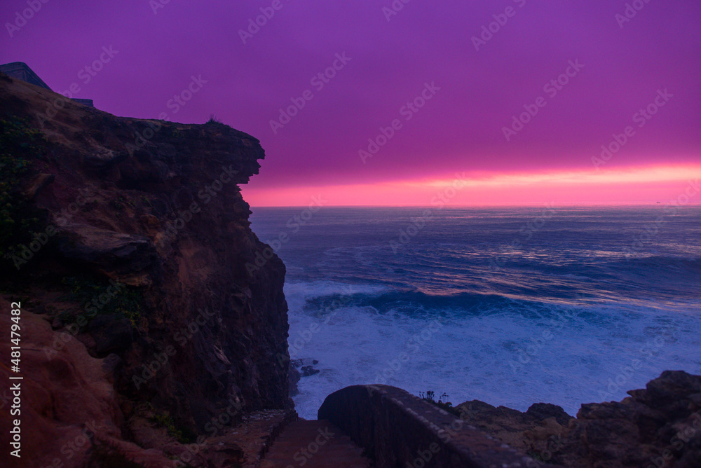 Abenddämmerung am Farol de Nazaré-Portugal Abenddämmerung am Farol de Nazaré-Portugal