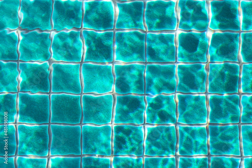 Obraz na płótnie Green ceramic tiles in the swimming pool. w salonie